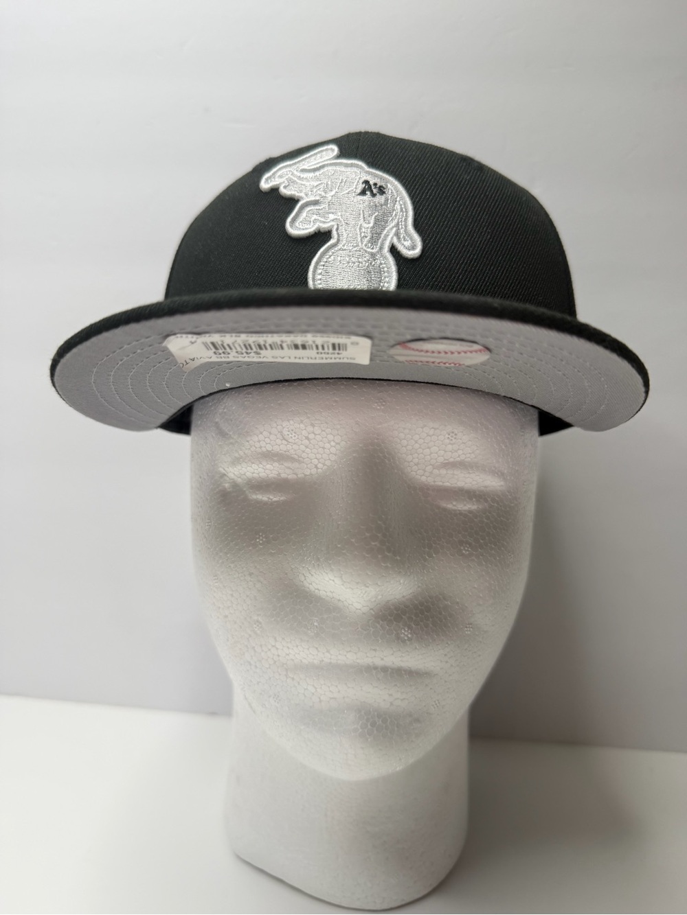 CURRENT New Era Oakland Athletics Elephant Blk/Wht Hat Size YOUTH